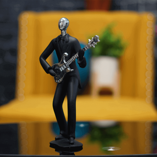 Picture of Silver Abstract Guitar Player