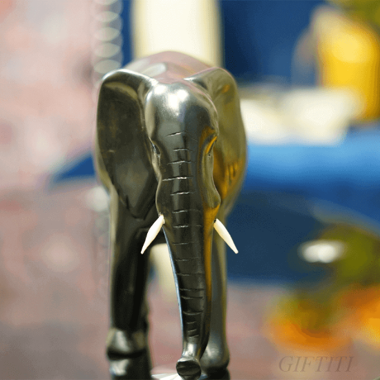 Picture of Wooden Elephant Statues
