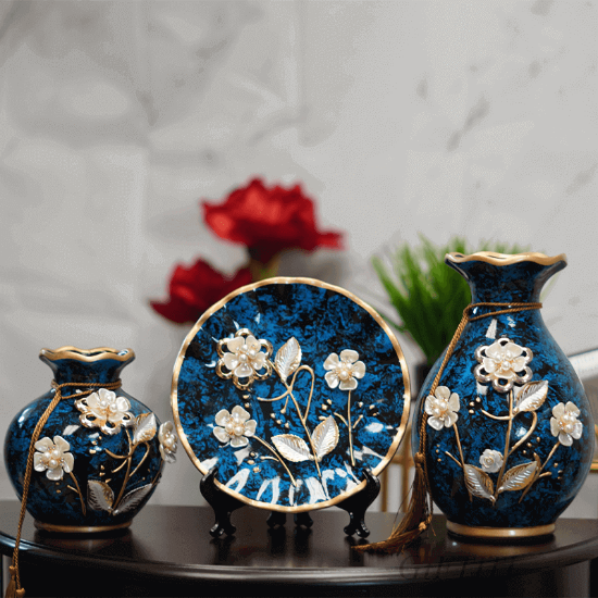 Picture of Flower Design Asian Vase