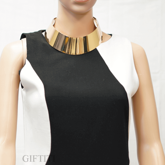 Picture of Female Elegant Gold Choker Necklace